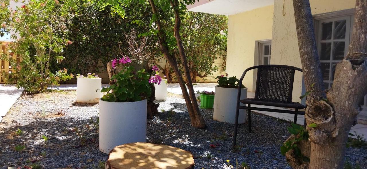 Cleo Rooms 250M From The Beach Malia  Bagian luar foto