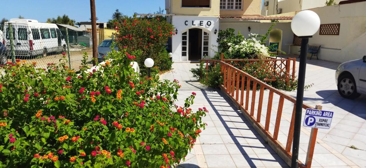 Cleo Rooms 250M From The Beach Malia  Bagian luar foto
