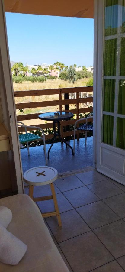 Cleo Rooms 250M From The Beach Malia  Bagian luar foto