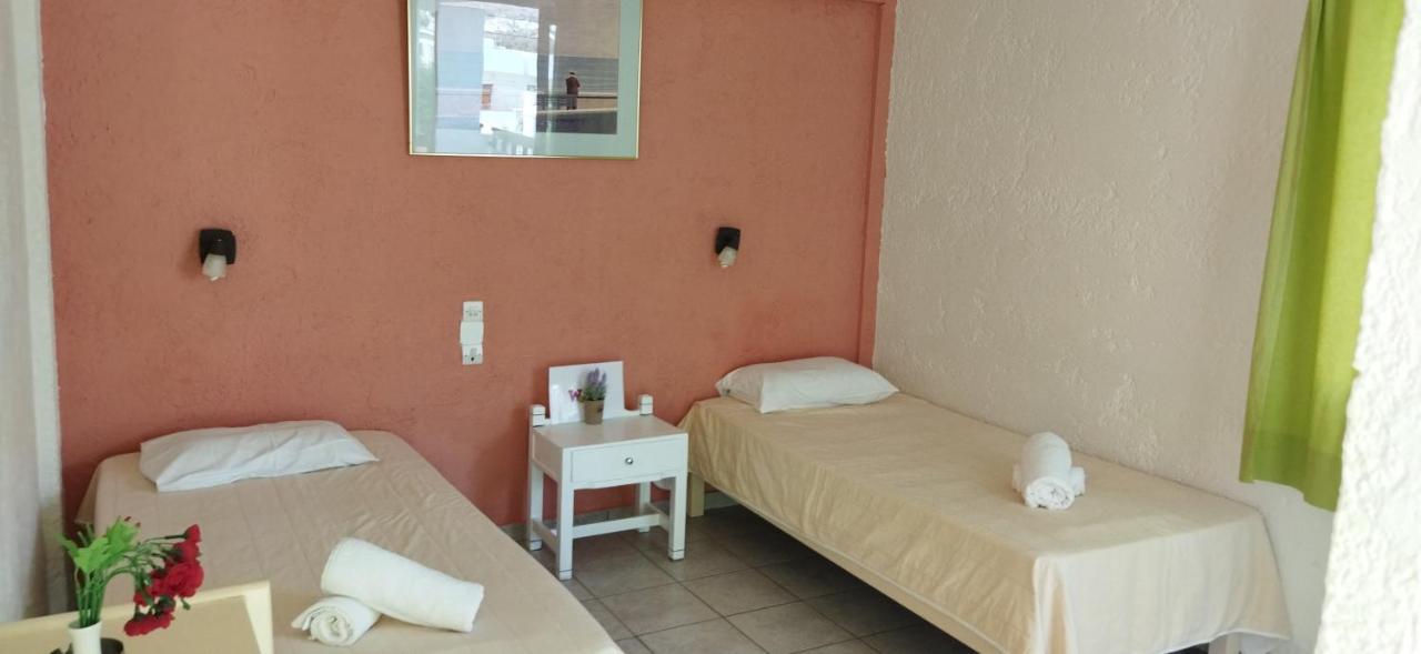 Cleo Rooms 250M From The Beach Malia  Bagian luar foto