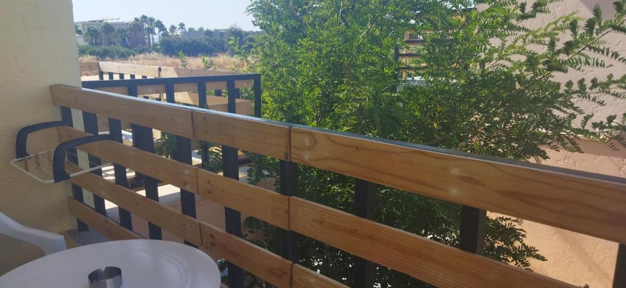 Cleo Rooms 250M From The Beach Malia  Bagian luar foto