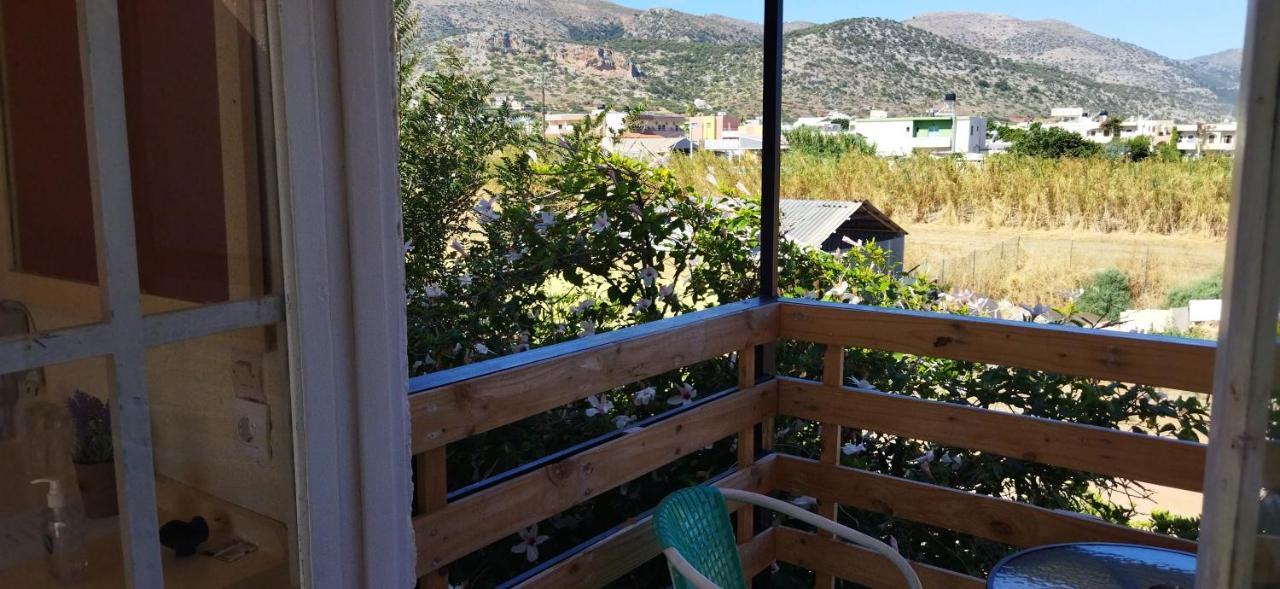 Cleo Rooms 250M From The Beach Malia  Bagian luar foto